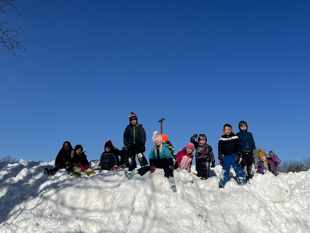 2nd graders in the snow!